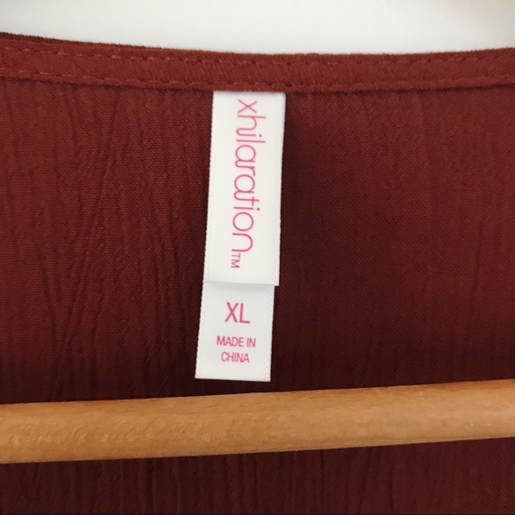 Gorgeous Peplum Top - Picture 4 of 5